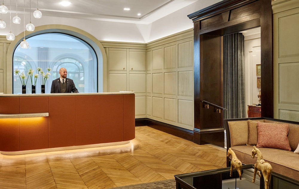 Hotel Lancaster Paris Champs Elysees 1/42