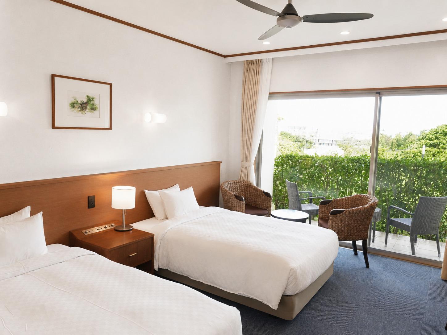 Moderate, Twin Beds, Ocean View