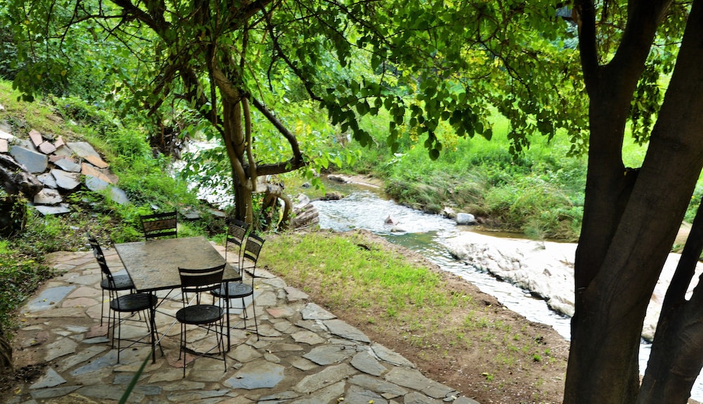 Sand River Guest House 36/50