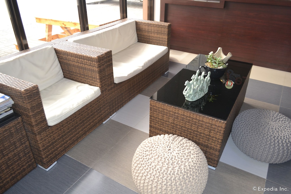 Pearl Suites 32/46