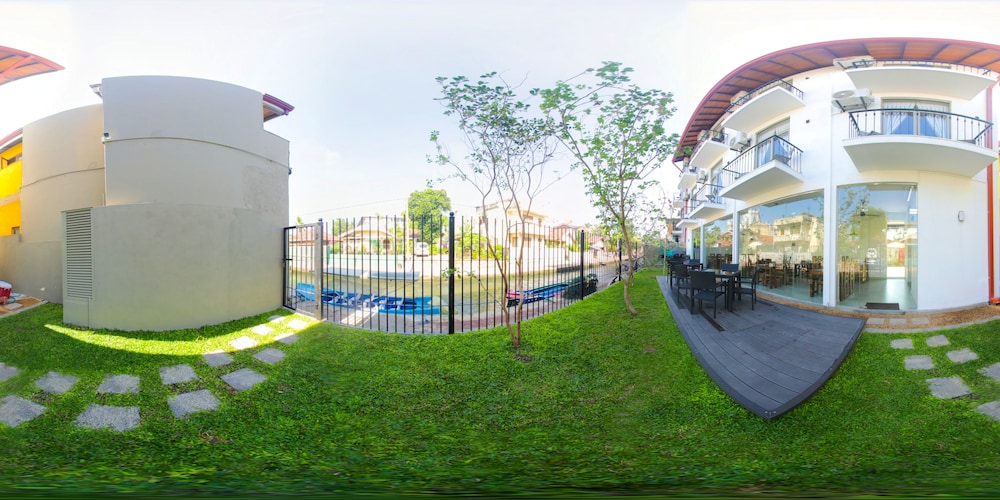 Hive 68 - Hotel And Resorts Negombo 49/59