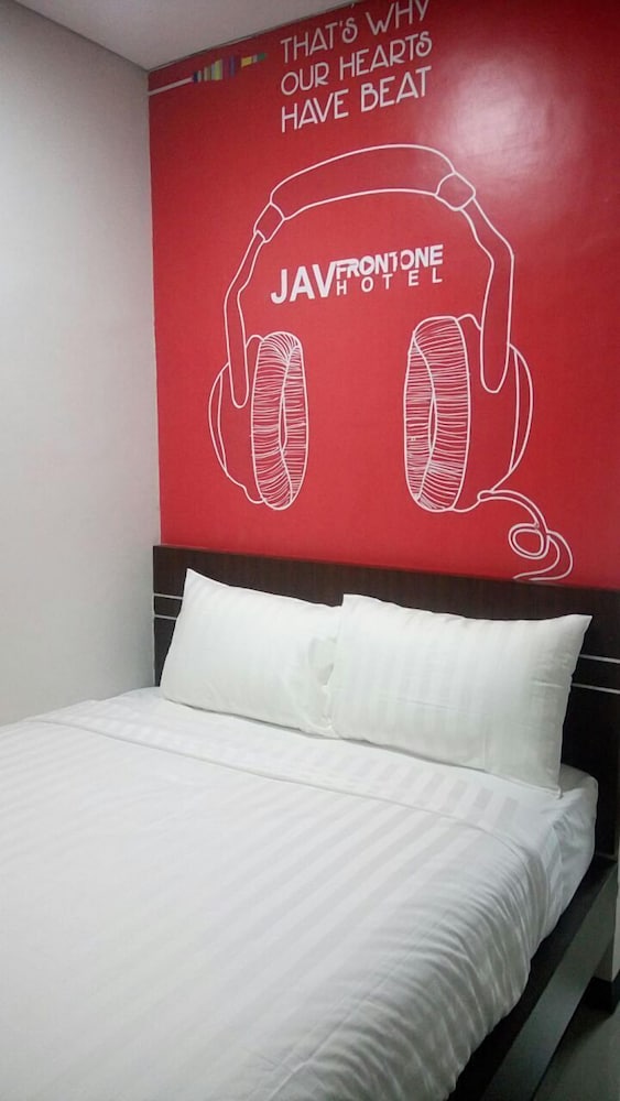 JNJ FRONT ONE HOTEL LAHAT 22/26