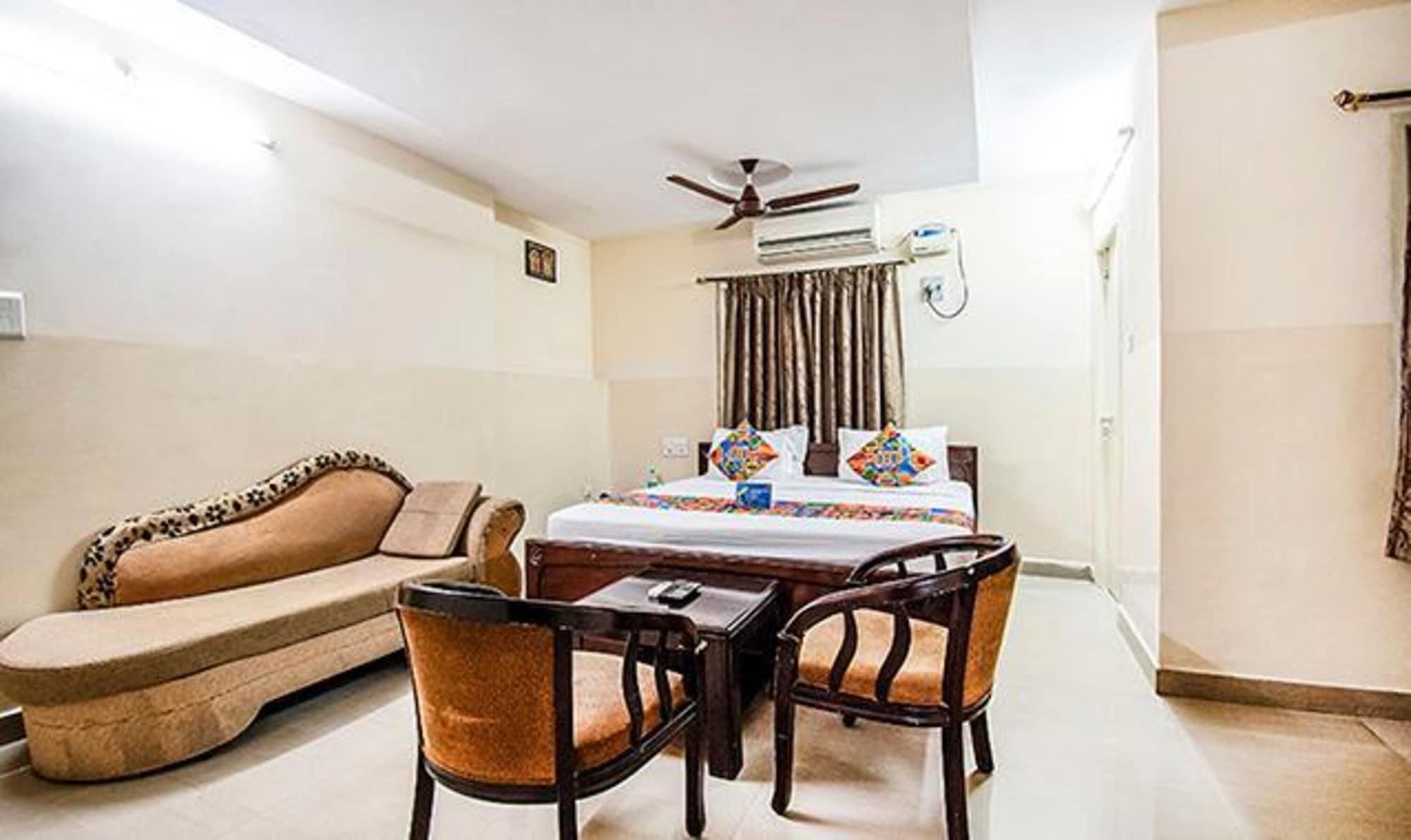 Fabhotel Aditya Yatri Nivas 21/26