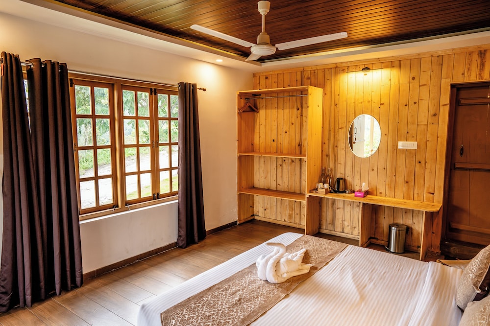 Zac's Valley Resort 15/48