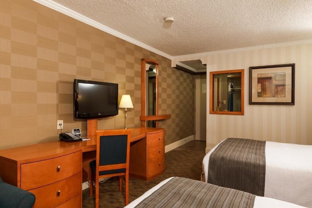 The Glenmore Inn & Convention Centre 21/60