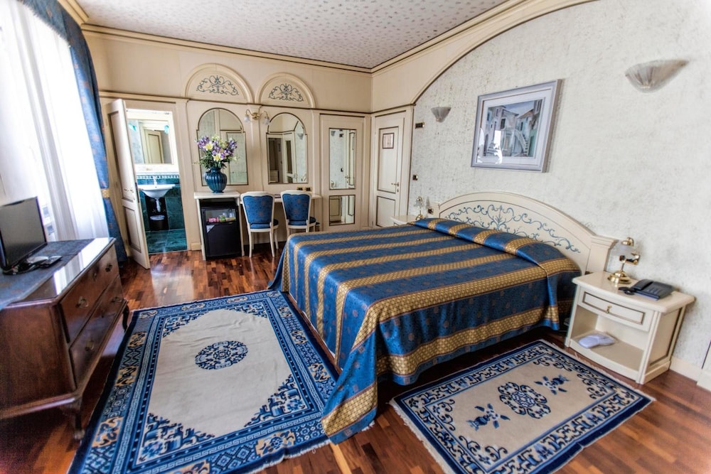 Hotel Colomba D Oro 29/79