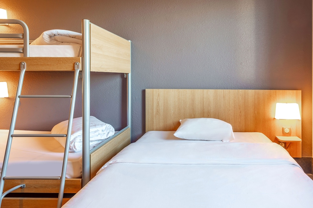 B&B HOTEL Brive-La-Gaillarde 6/26
