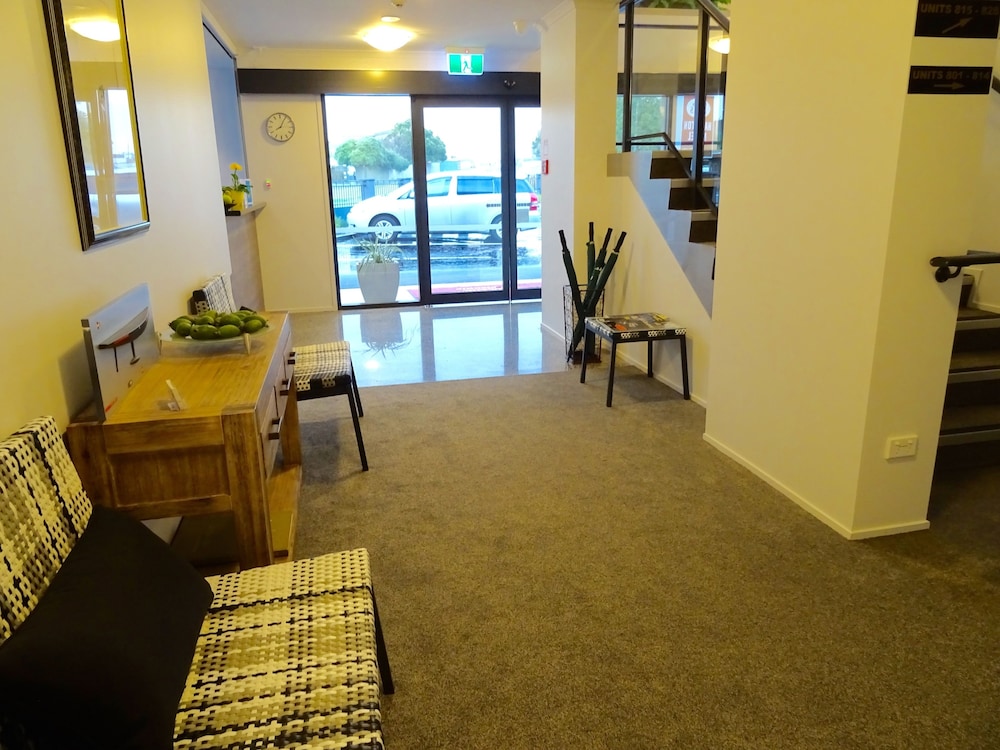 BKs Premier Motel Hamilton 25/38