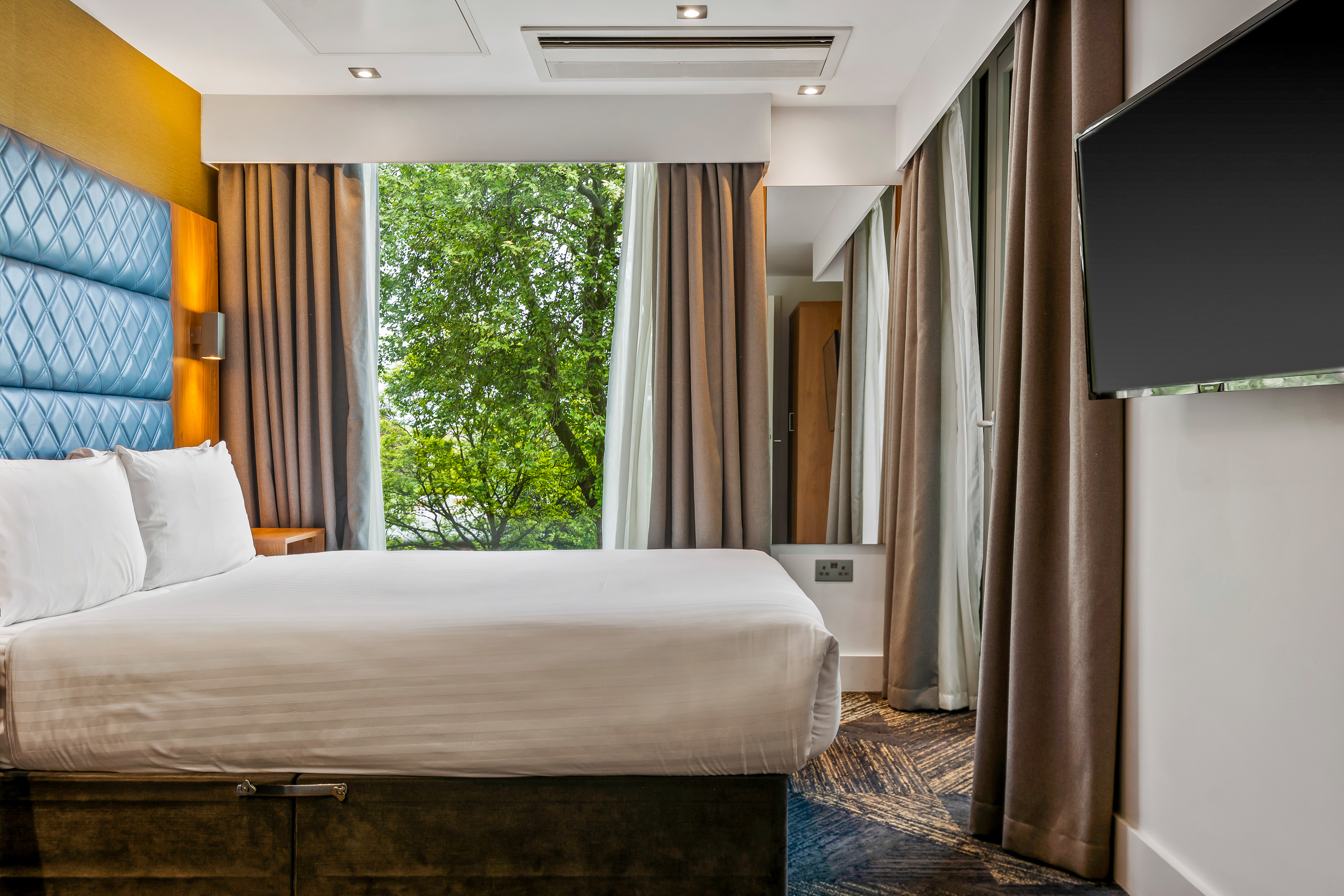Room at Roomzzz London Stratford, LONDON
