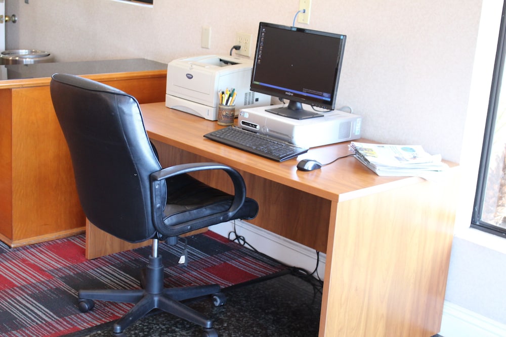 Quality Inn & Suites Oceanside Near Camp Pendleton 36/50