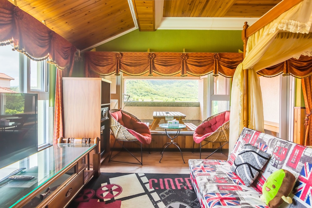 Maya House B&amp;B 27/50