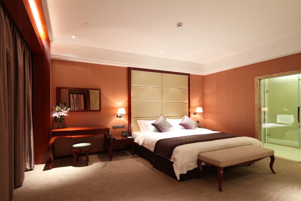 DELUXE, SUITE, WITH VIEW