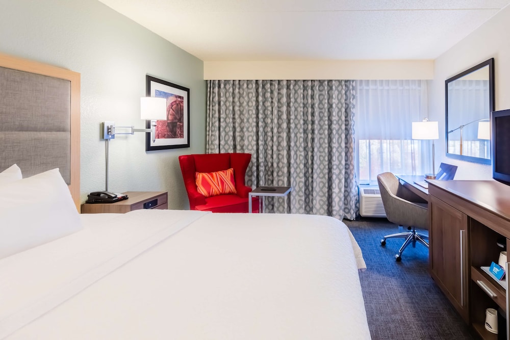 Hampton Inn St. Charles St. Peters 22/60