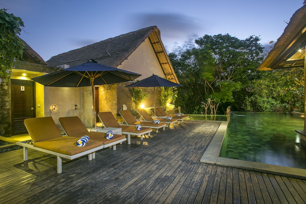 Adepa Resort 45/50