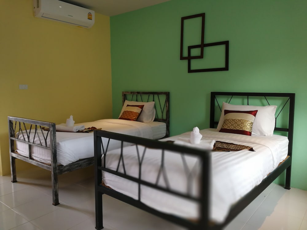Stamp Hills Resort And Restaurant 27/71