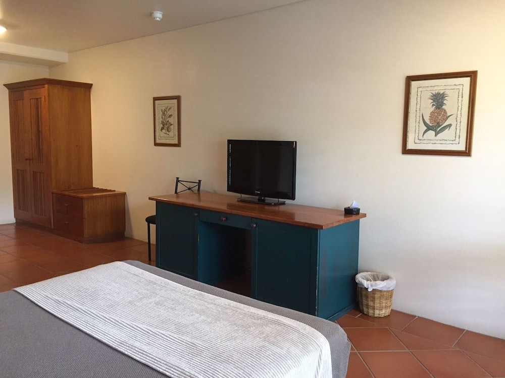 Sovereign Resort Hotel 17/64