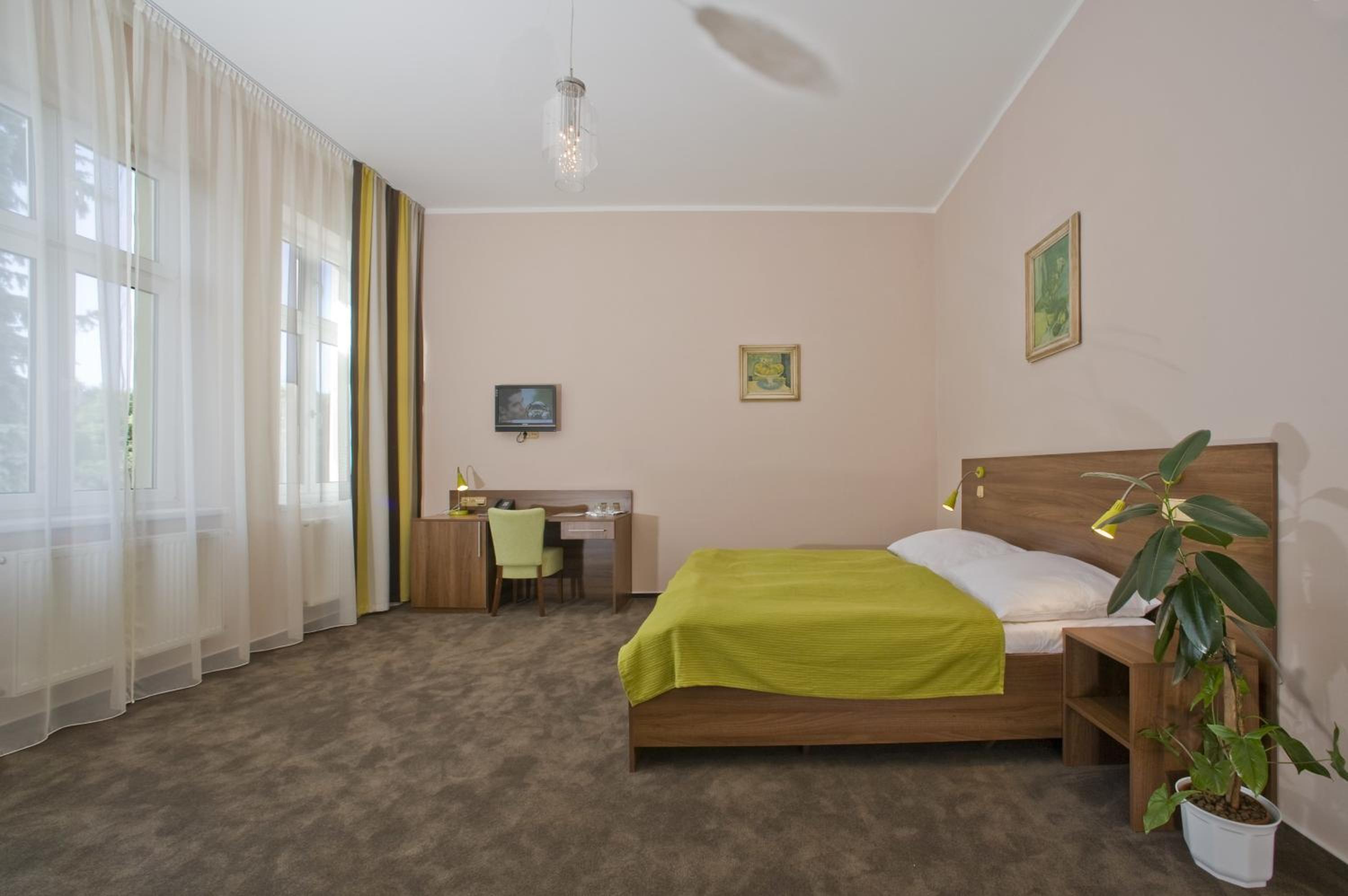 Zamecek Hotel 18/50