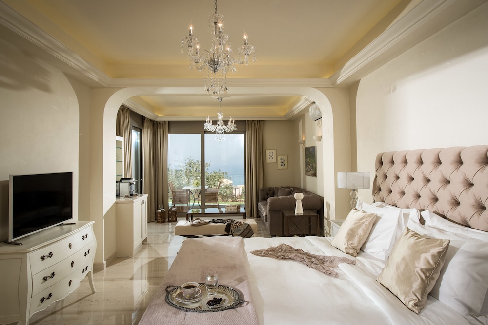 Creta Blue Boutique Hotel 12/48