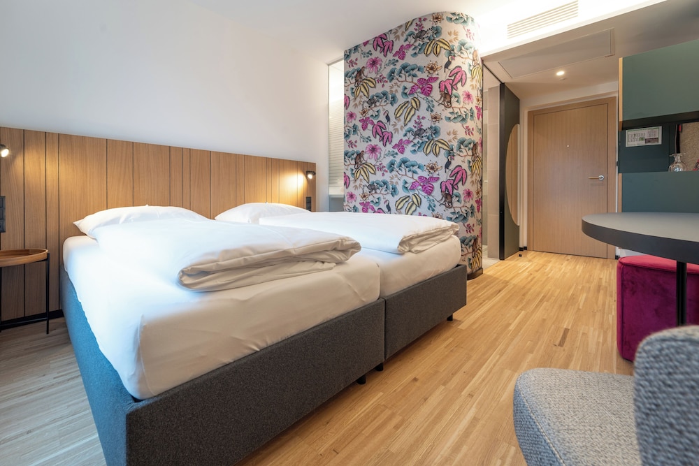 Amadeo Hotel Schaffenrath 24/69