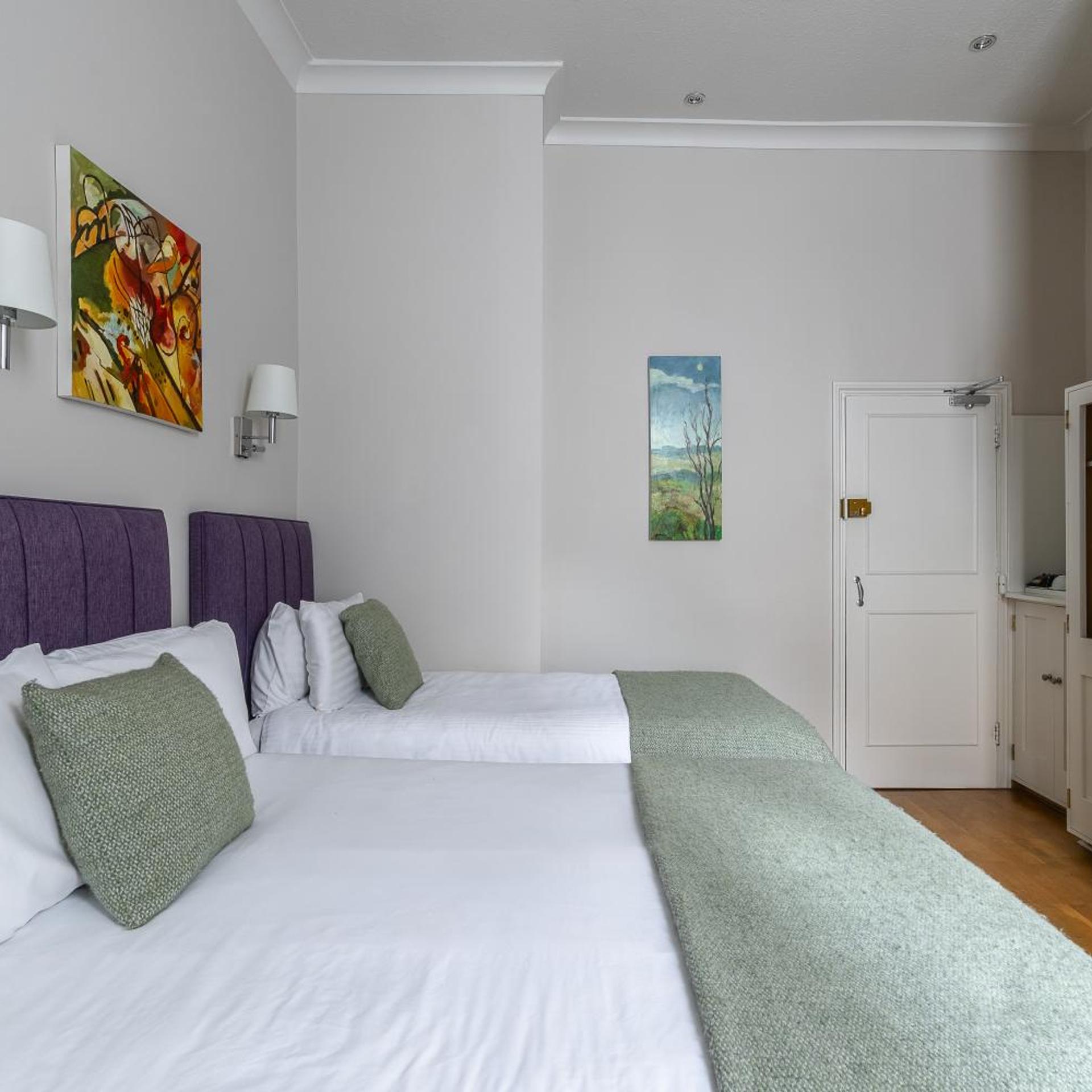 Harlingford Hotel 18/50