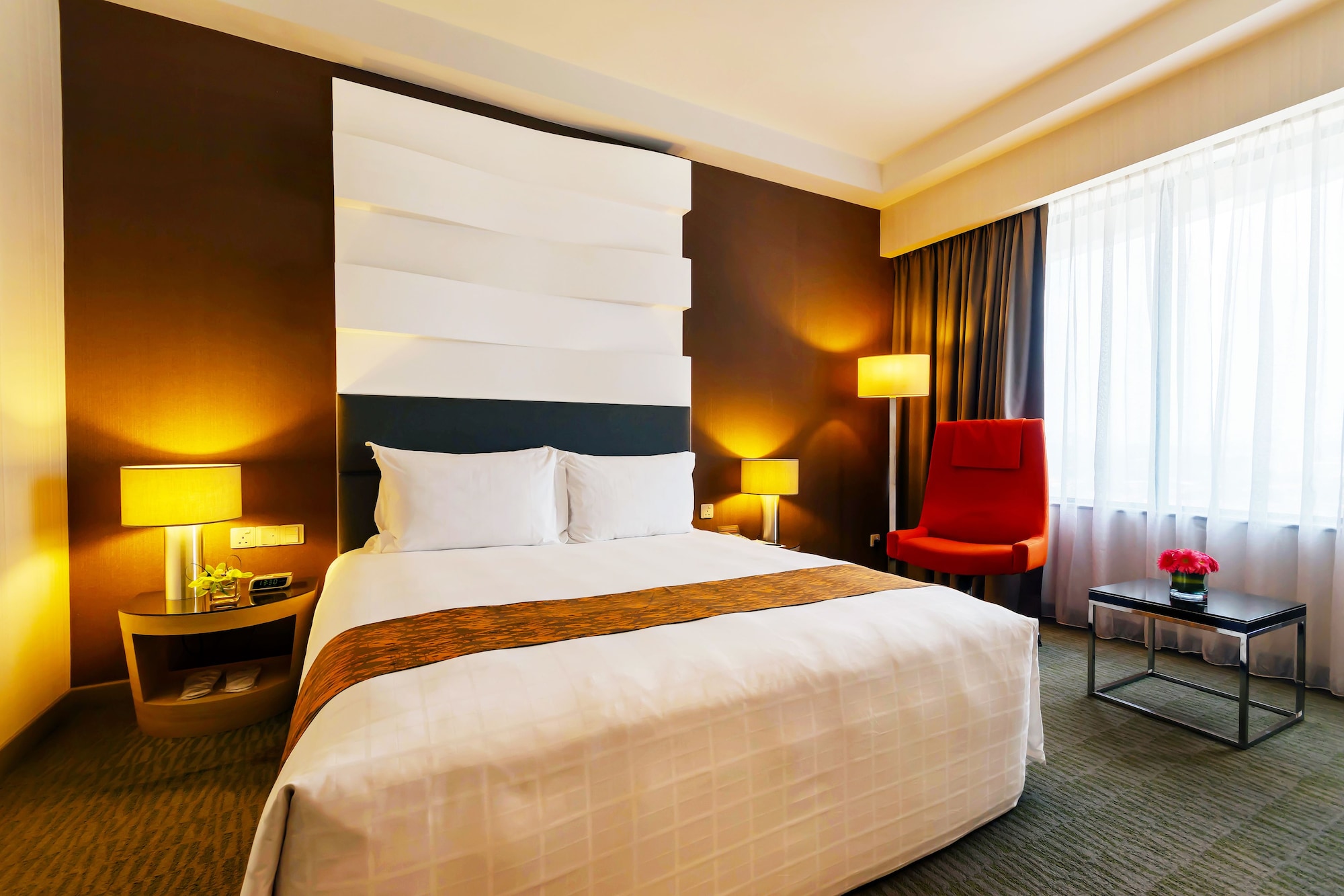 Premier Deluxe King Room
