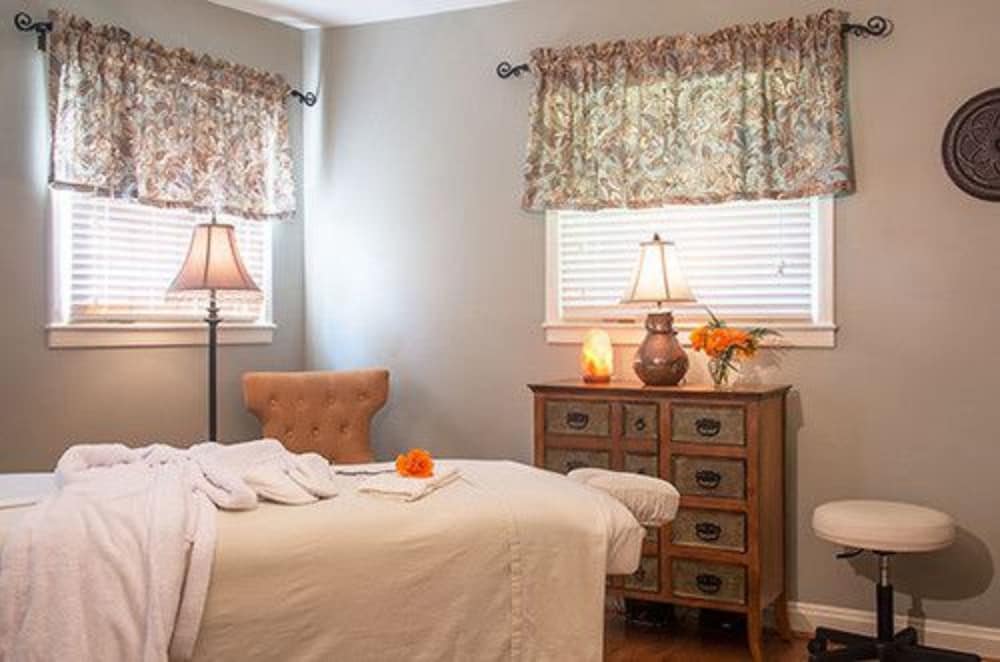 Hillbrook Inn 9/50