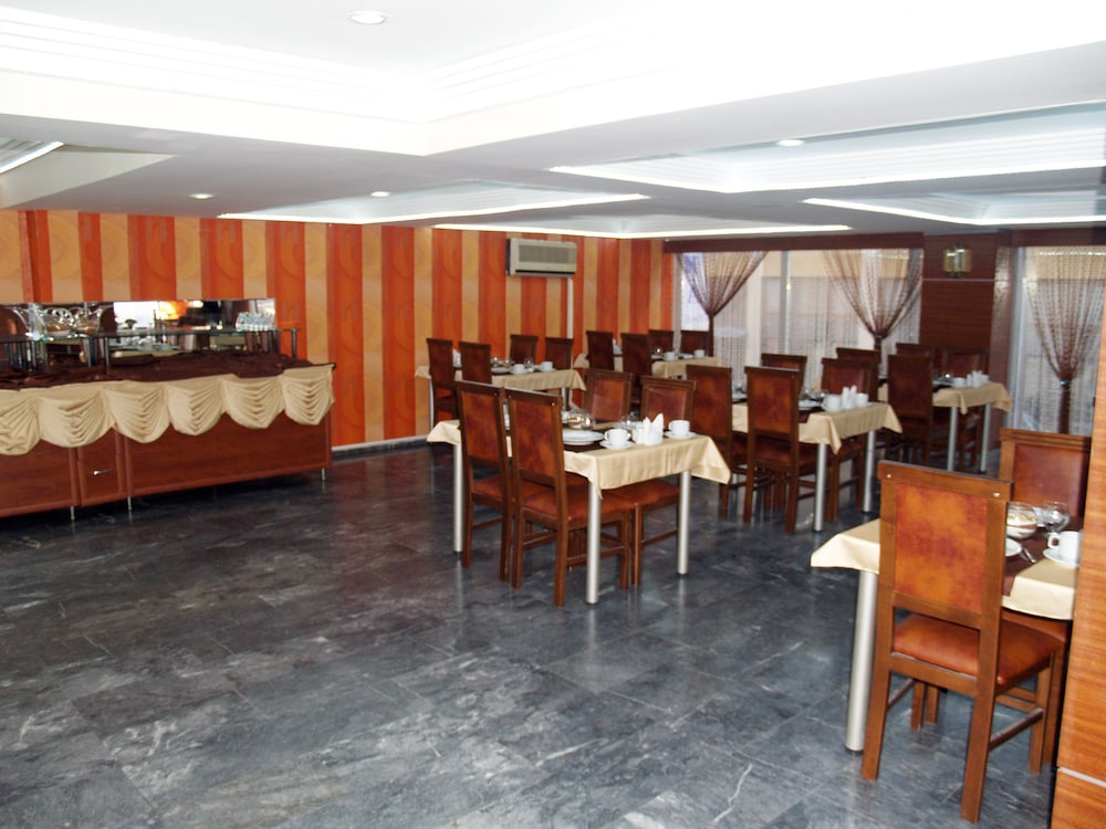 Grand Hotel Duman 19/24