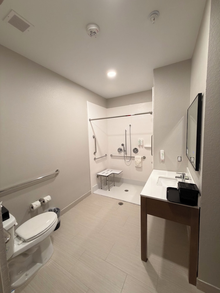 Mainstay Suites - Oklahoma City Airport 55/56