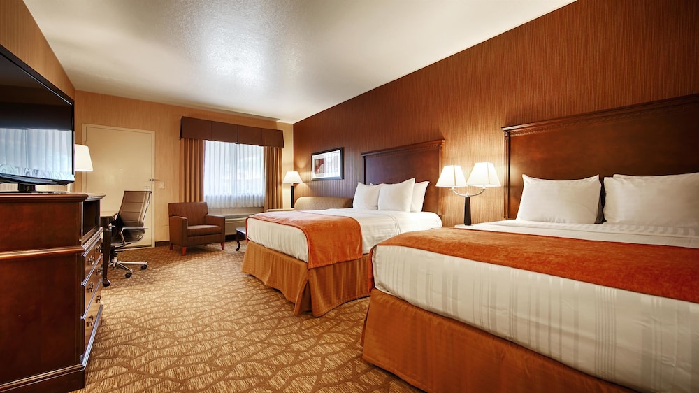 Best Western San Dimas Hotel & Suites 12/40