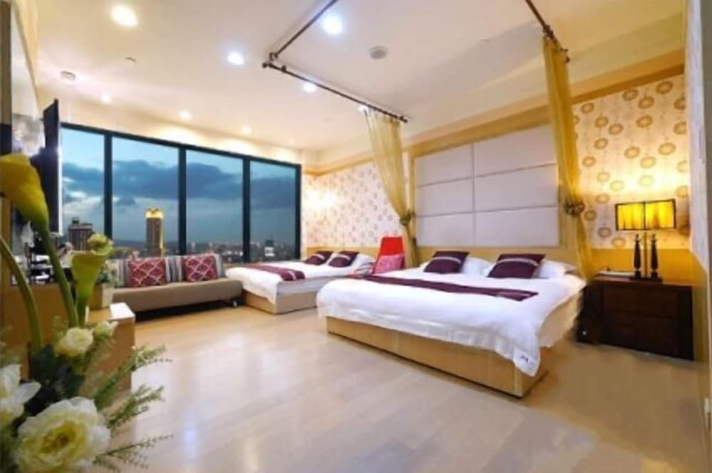 85 Cape Suites 28/74