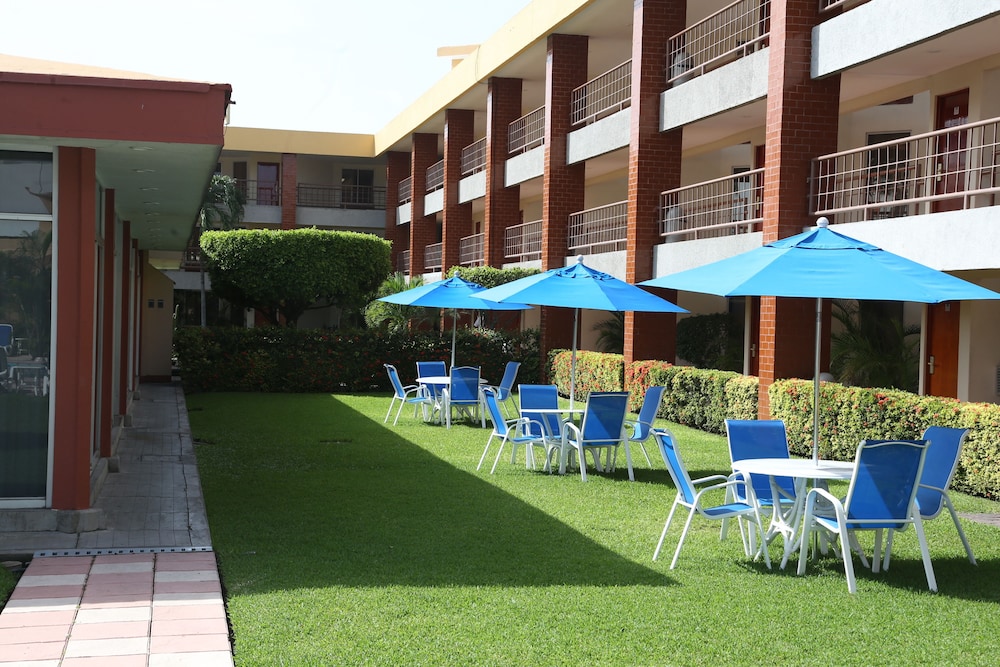 Hotel Jaragua 60/64