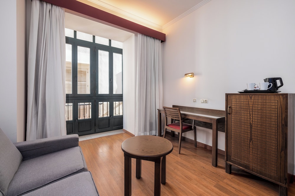 Senator Cadiz Spa Hotel 49/71
