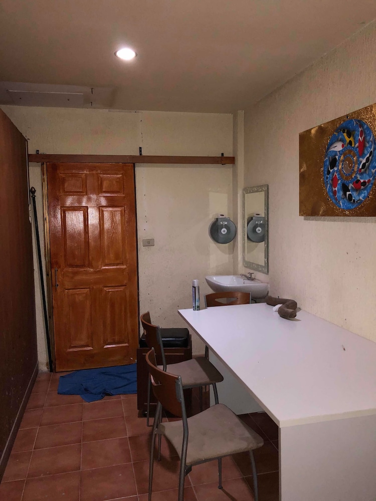 Dikachaya Hostel 7/45