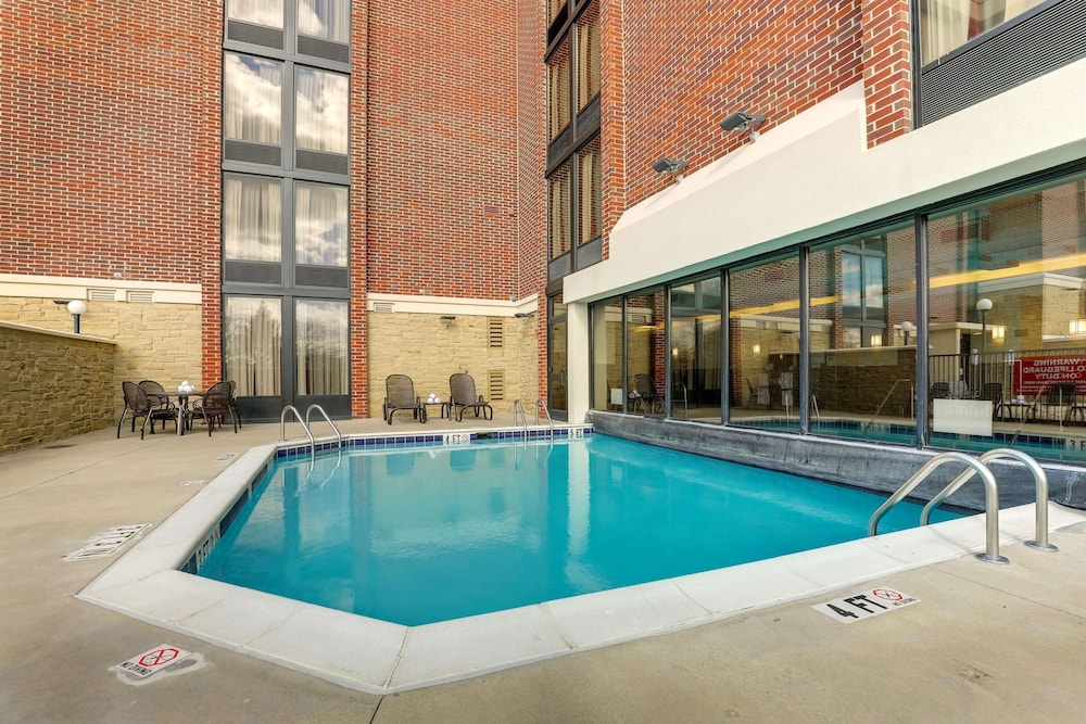 Drury Inn & Suites Columbus Dublin 34/38