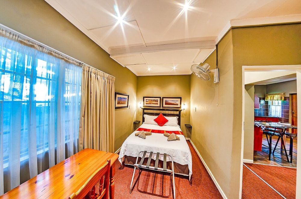 Amper Bo Guesthouse 14/35