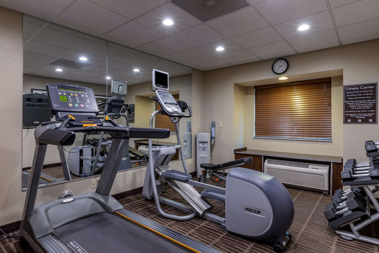 Sleep Inn and Suites Kalamazoo, MI 24/36