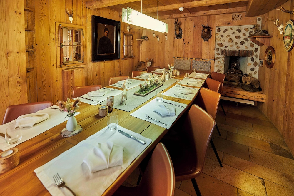 Flairhotel Zum Schwarzen Reiter 58/70