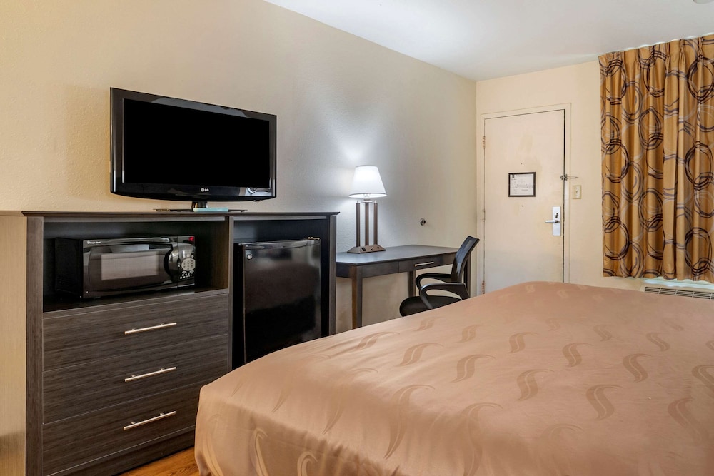 Quality Inn At Town Center 10/34