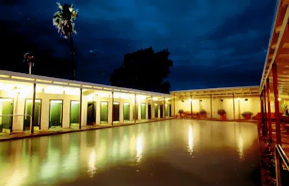 Caledon Hotel Spa And Casino 47/55
