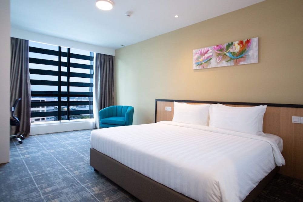 DELUXE, KING BED, SEA VIEW