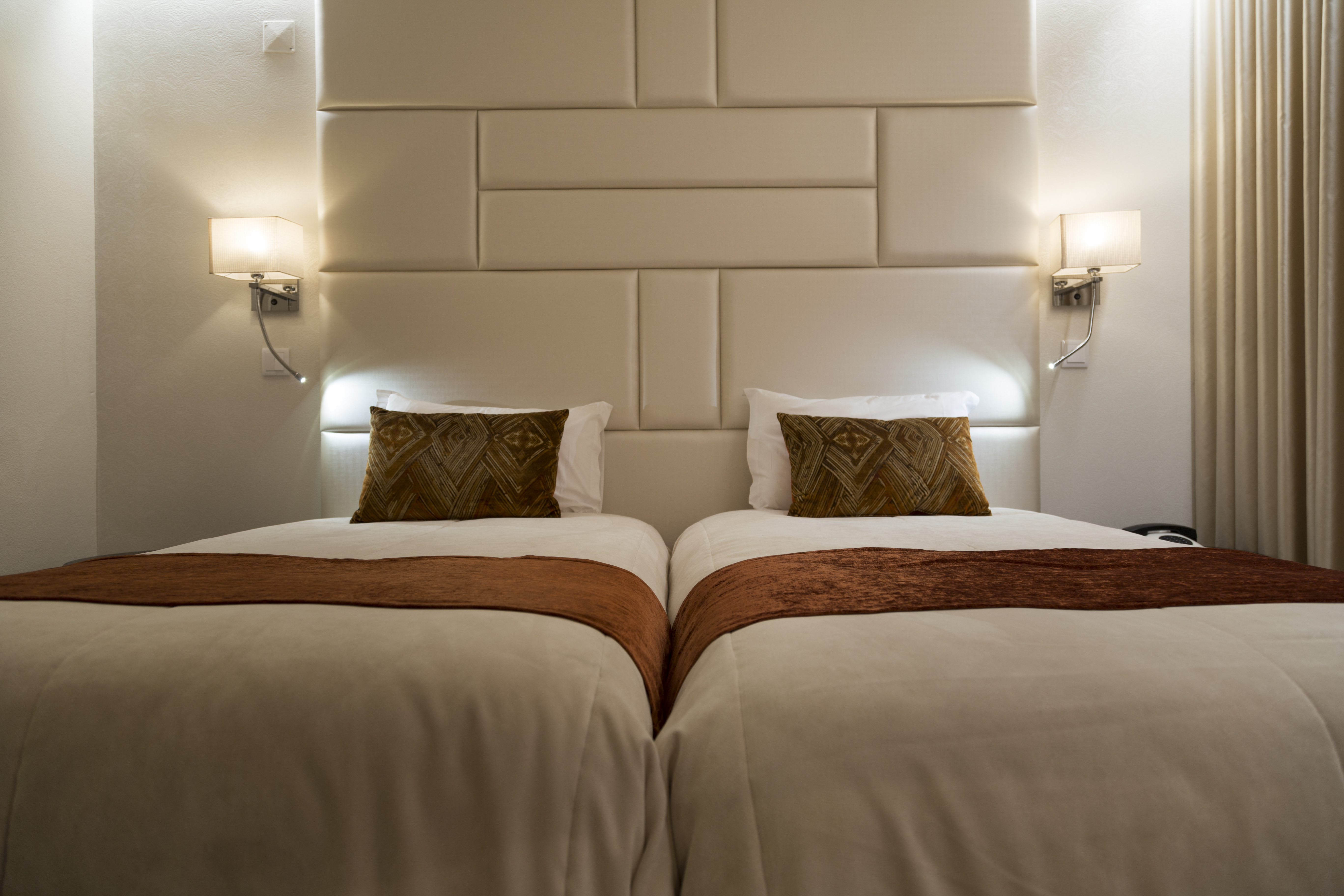 Standard, Twin Beds