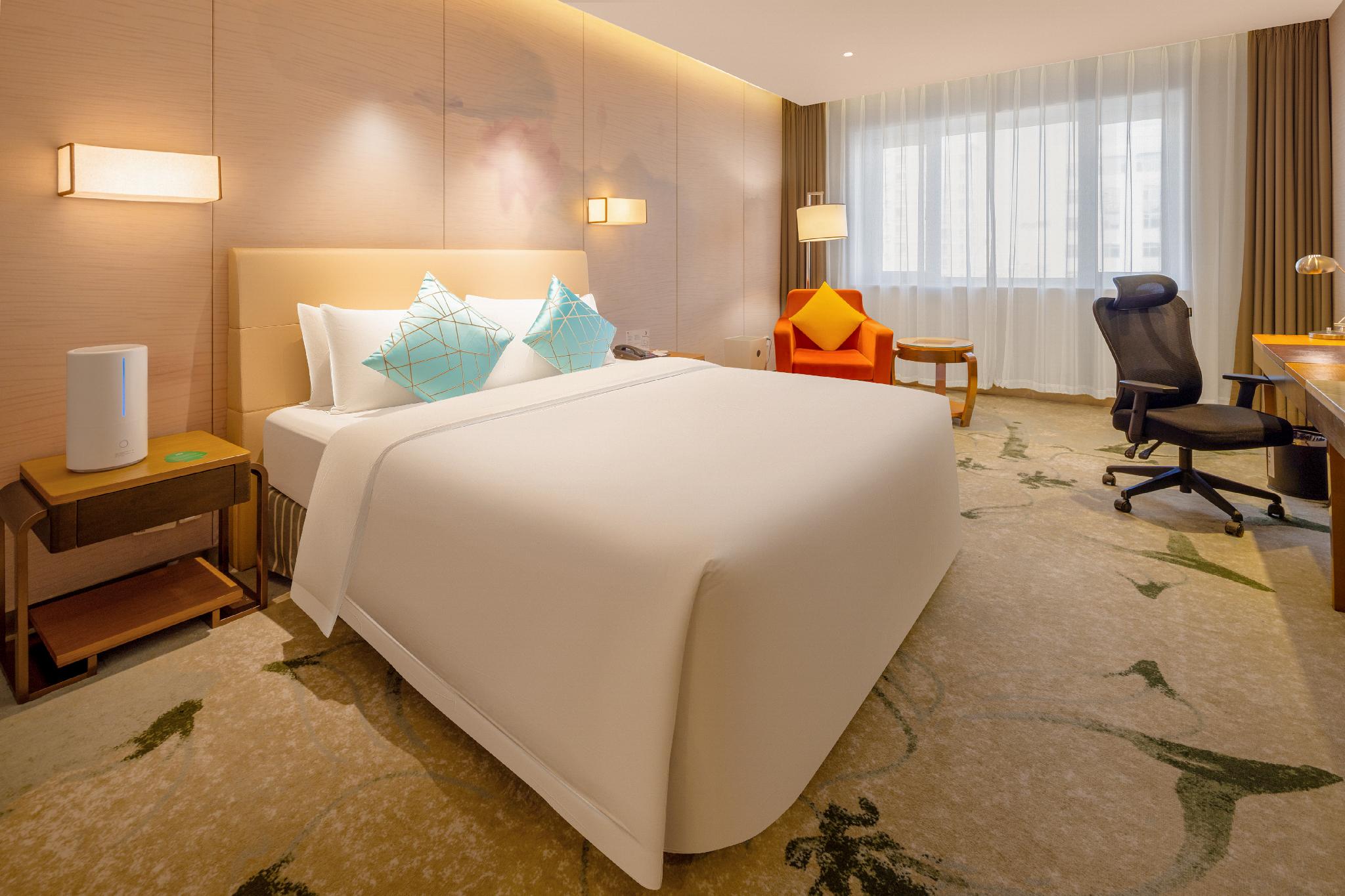 Deluxe, Executive, King Bed