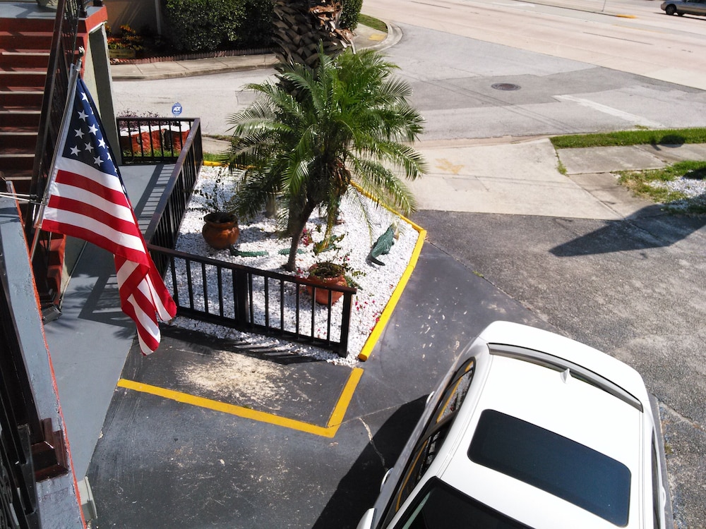 Merida Inn And Suites 39/50