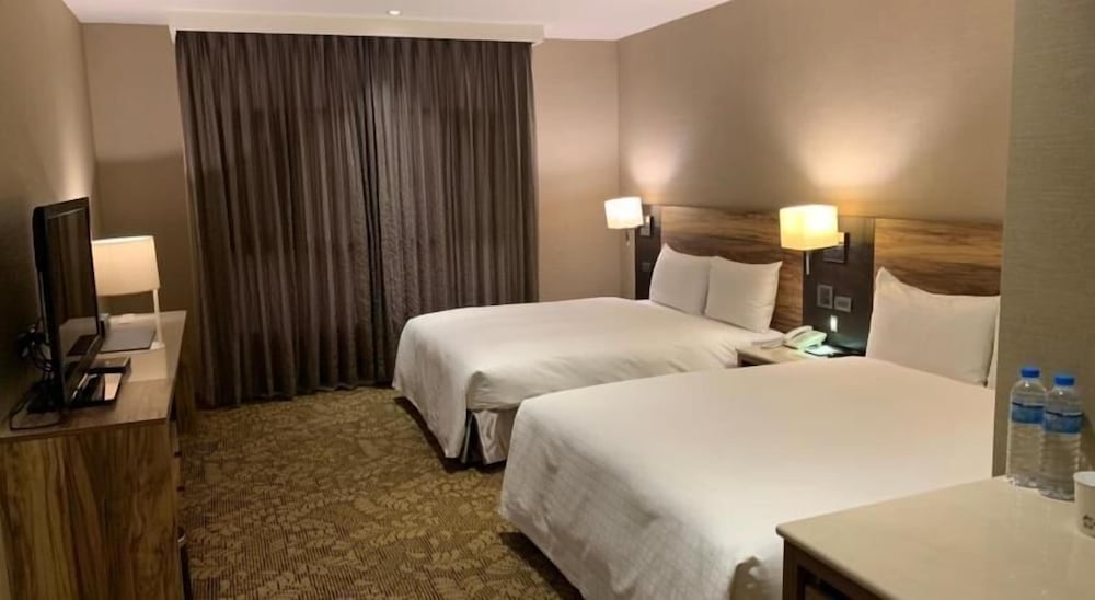Ali Mountain Oriental Pearl International Hotel 14/41