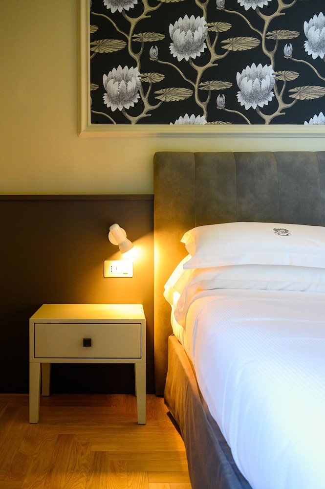 Hotel Villa Paradiso 5/30