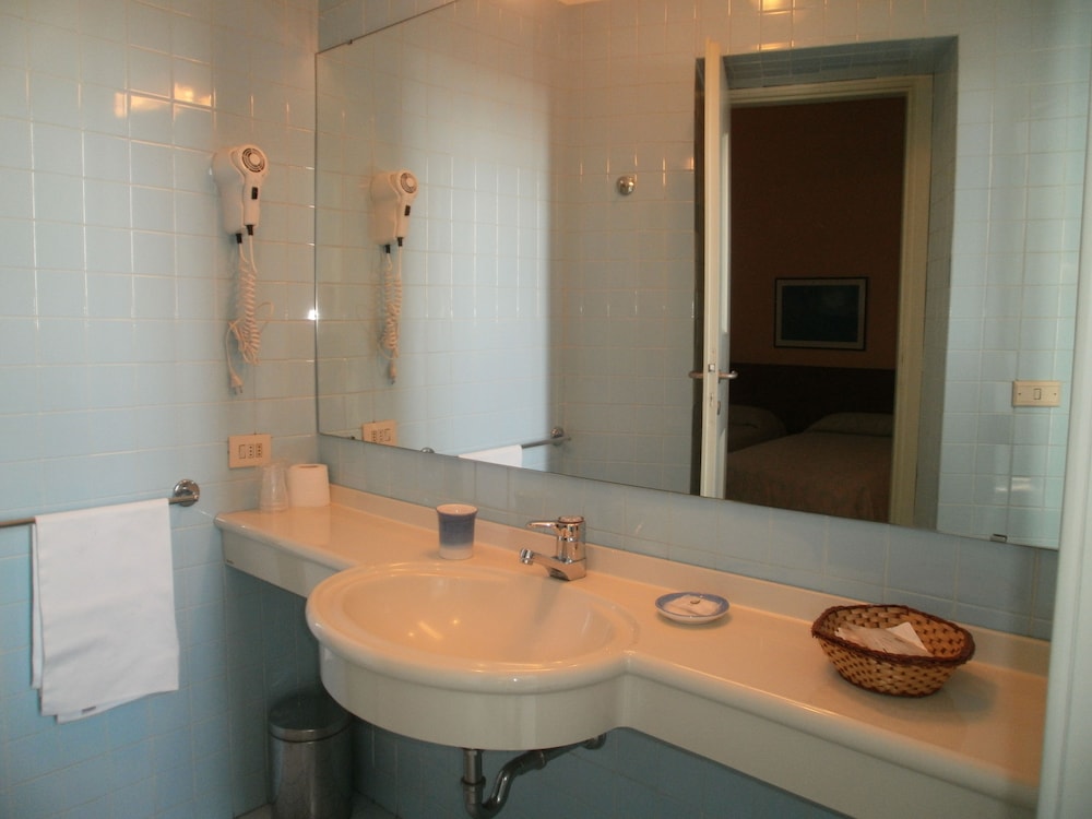 Albergo Villa & Roma 46/49