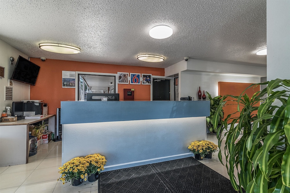 Motel6 Albany, NY - Airport 7/56