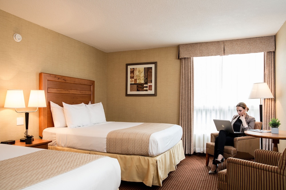 Days Inn by Wyndham Edmonton Downtown 12/38