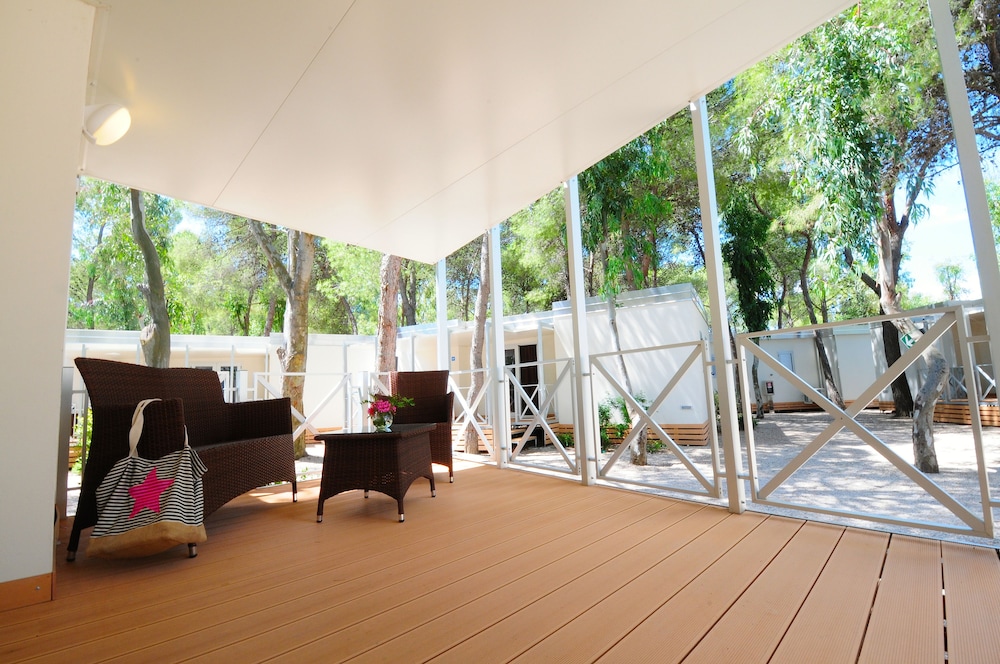 SIRA RESORT 36/71