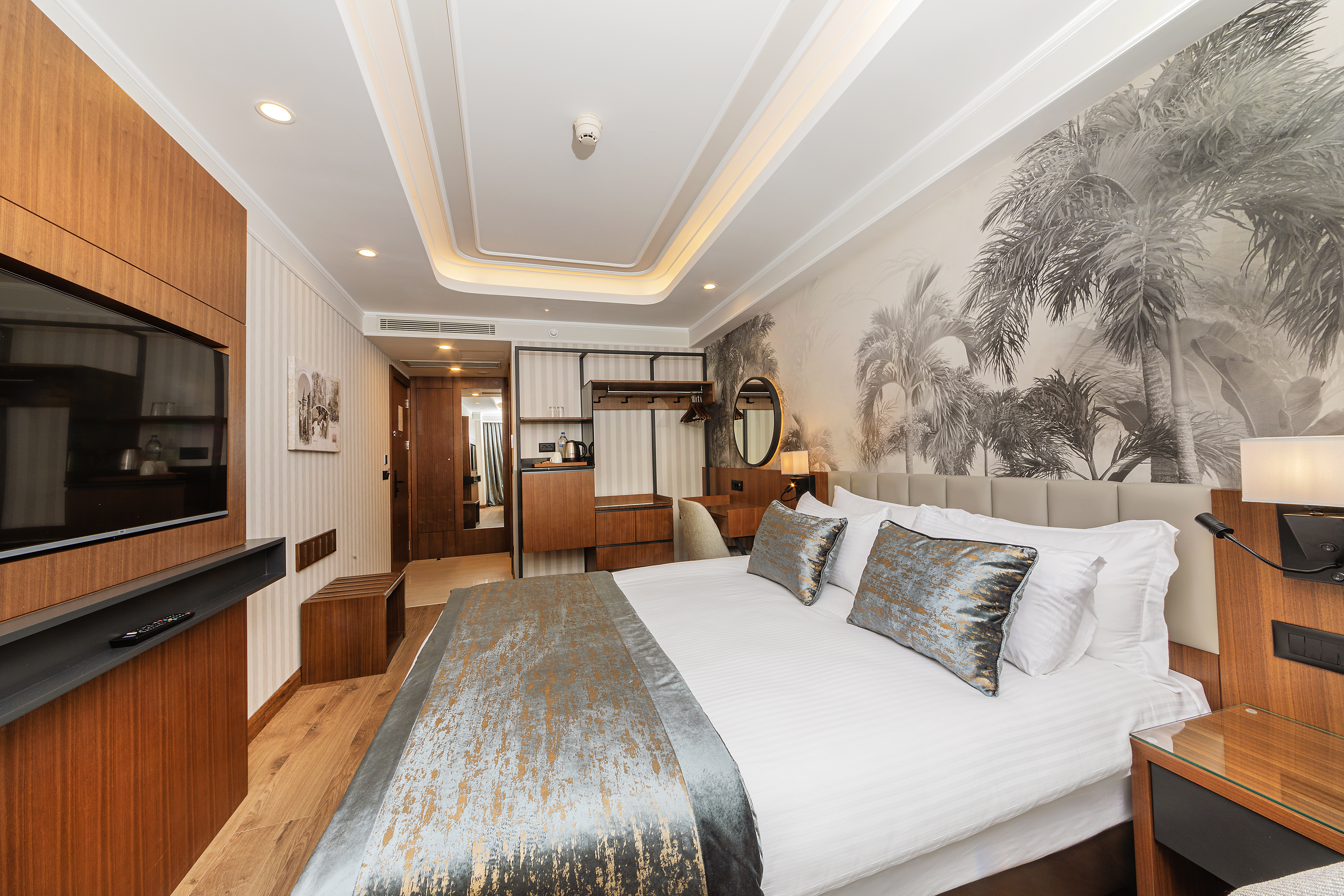 Basement, Double Bed